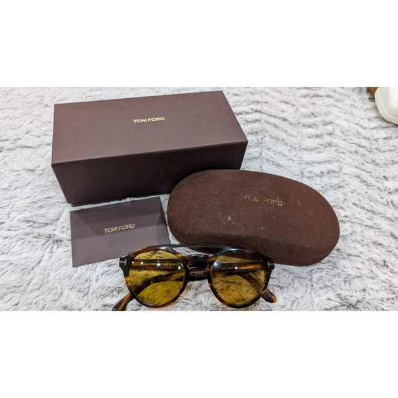TOM FORD Tortoise Clint Sunglasses -TF537 Yellow Lens Unisex W/ Case & Box -23 - Picture 4 of 8